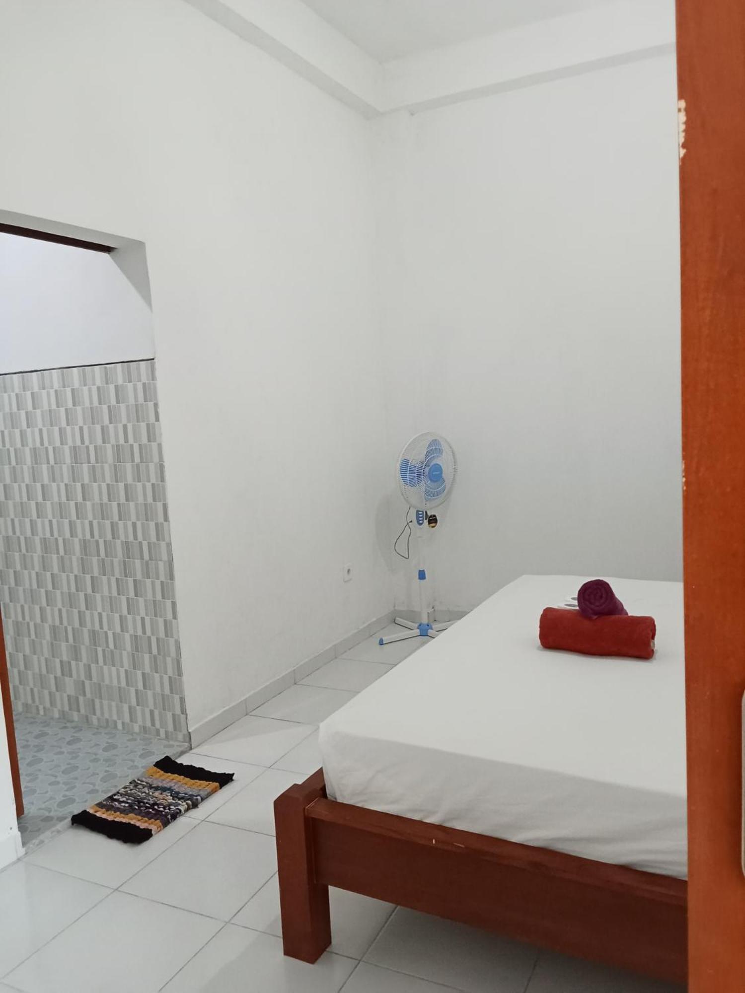 Komang Homestay Amed Buitenkant foto